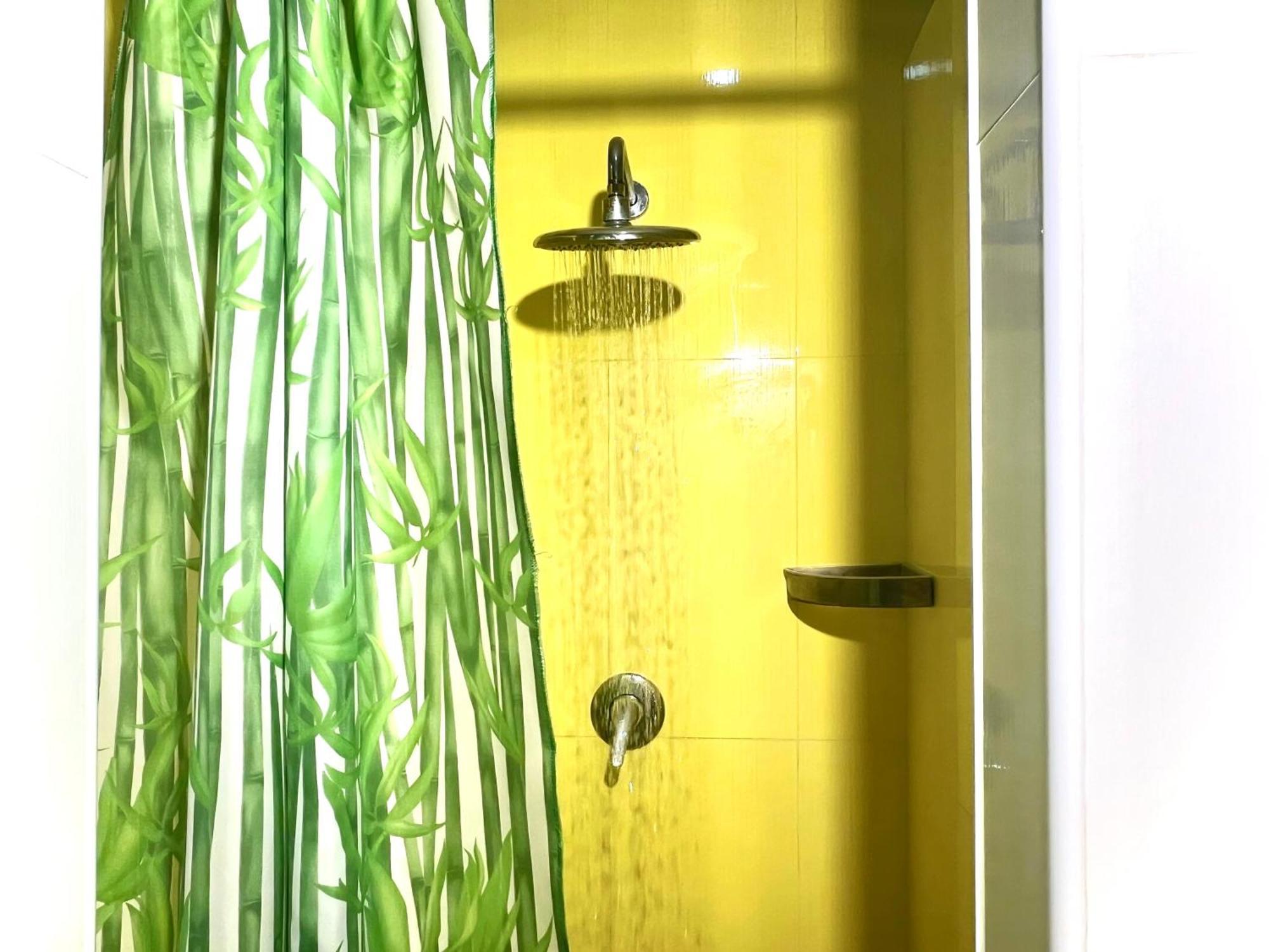 Demeevsky Hostel Kiev Ngoại thất bức ảnh