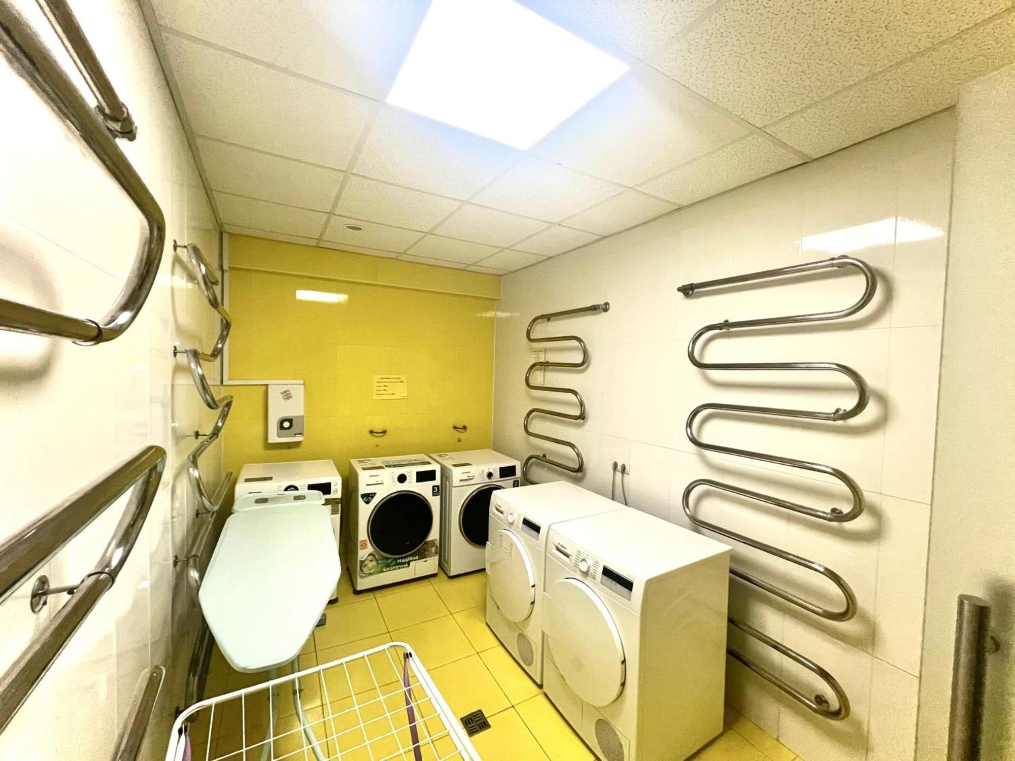 Demeevsky Hostel Kiev Ngoại thất bức ảnh